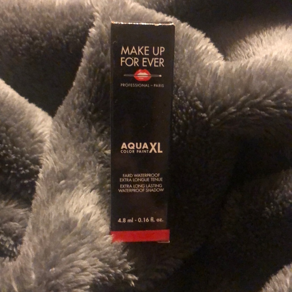 Make Up Forever Aqua XL Waterproof Eyeshadow